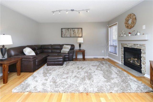 611 Bennett Blvd, House detached with 3 bedrooms, 3 bathrooms and 1 parking in Milton ON | Image 8