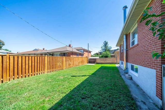 17 Arcade Dr, House detached with 3 bedrooms, 2 bathrooms and 3 parking in Toronto ON | Image 28