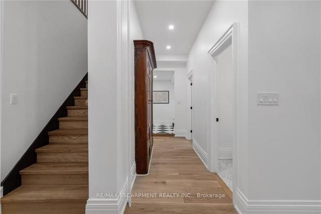 45 Park St W, House detached with 4 bedrooms, 4 bathrooms and 3 parking in Hamilton ON | Image 14