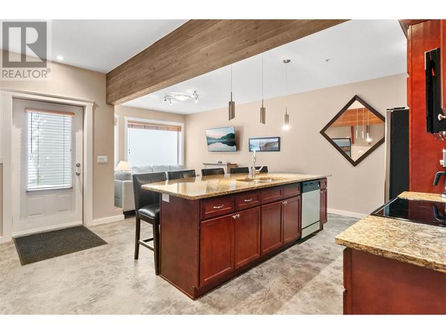11 - 306 Creekview Road, House attached with 2 bedrooms, 1 bathrooms and 1 parking in Okanagan Similkameen I BC | Image 7