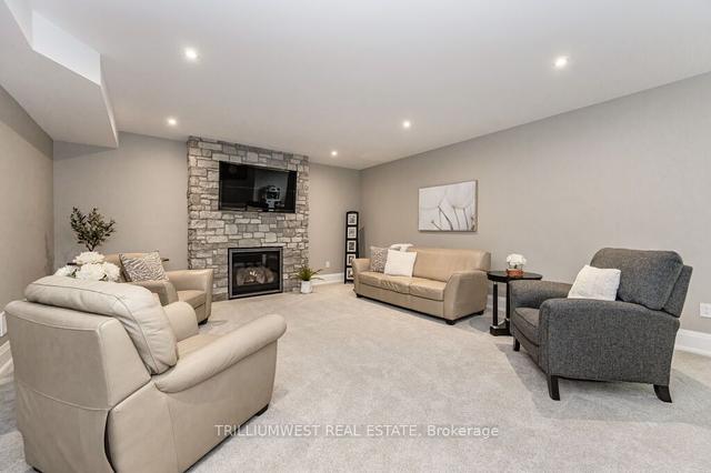 9 Knevitt Pl, House detached with 4 bedrooms, 5 bathrooms and 6 parking in Guelph ON | Image 24