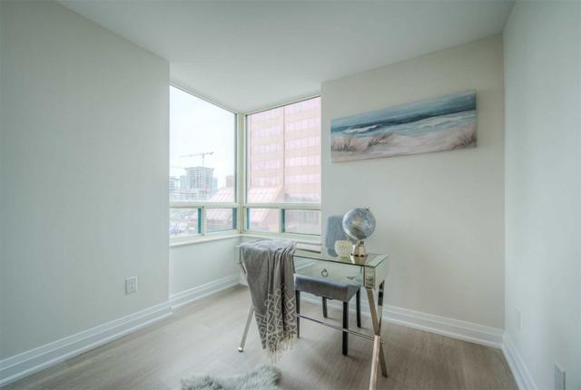 404 - 265 Enfield Pl, Condo with 2 bedrooms, 2 bathrooms and 1 parking in Mississauga ON | Image 7