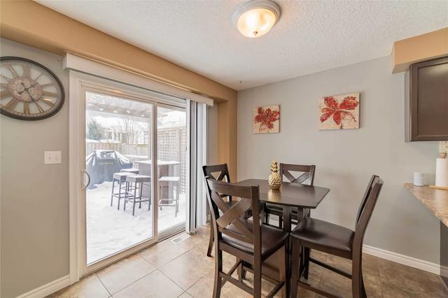 30 Carere Cres, House detached with 4 bedrooms, 4 bathrooms and 6 parking in Guelph ON | Image 30