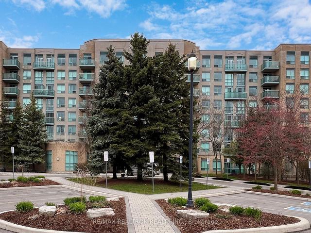 203 - 3 Ellesmere St, Condo with 1 bedrooms, 2 bathrooms and 2 parking in Richmond Hill ON | Image 1