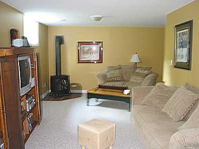 837061 Taylor Dr, House detached with 3 bedrooms, 2 bathrooms and 6 parking in Chatsworth ON | Image 5
