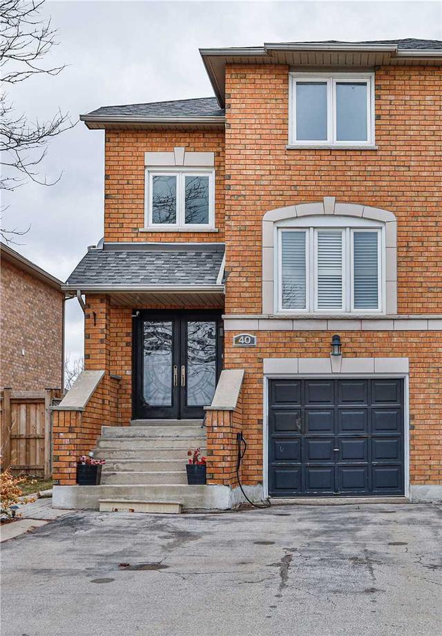 40 Isa Crt, House semidetached with 3 bedrooms, 3 bathrooms and 4 parking in Vaughan ON | Image 12