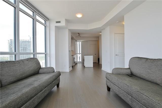 3007 - 59 Annie Craig Dr, Condo with 2 bedrooms, 2 bathrooms and 1 parking in Toronto ON | Image 4