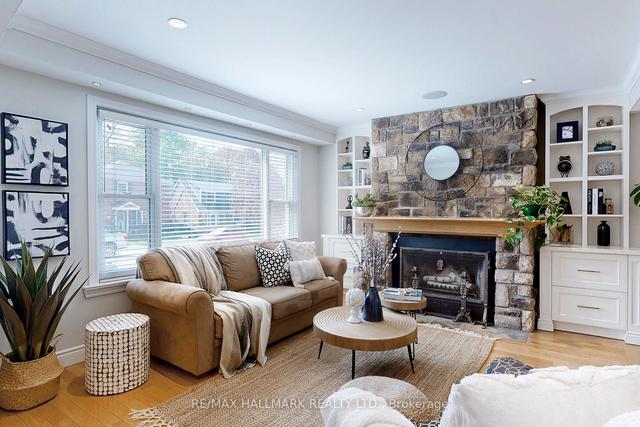 17 Avalon Blvd, House detached with 4 bedrooms, 3 bathrooms and 3 parking in Toronto ON | Image 36