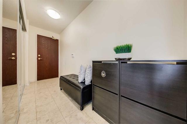 lph06 - 22 Olive Ave, Condo with 2 bedrooms, 1 bathrooms and 1 parking in Toronto ON | Image 14