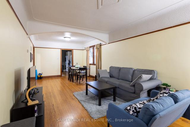796 Garth St, House detached with 2 bedrooms, 2 bathrooms and 5 parking in Hamilton ON | Image 30