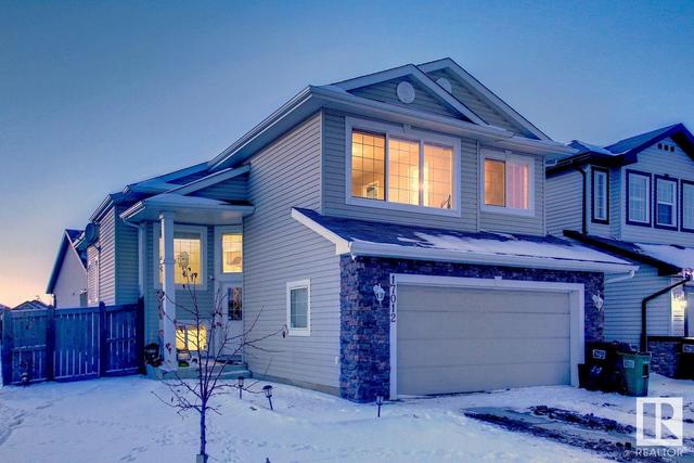 17012 74 St Nw, House detached with 4 bedrooms, 3 bathrooms and 2 parking in Edmonton AB | Image 2