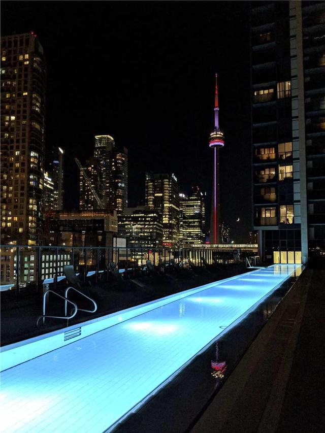 404 - 1 The Esplanade, Condo with 2 bedrooms, 2 bathrooms and null parking in Toronto ON | Image 1