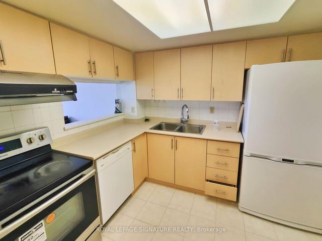 1103 - 75 King St E, Condo with 2 bedrooms, 2 bathrooms and 1 parking in Mississauga ON | Image 3