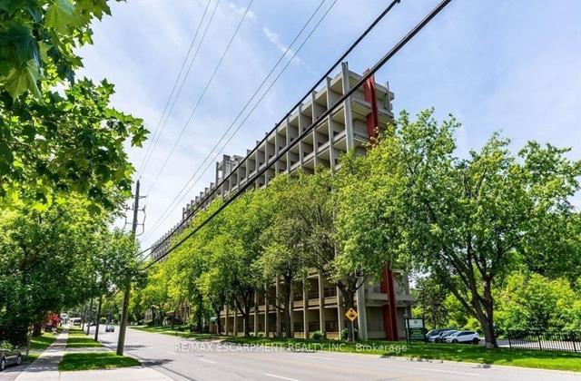 312 - 350 Quigley Rd, Condo with 3 bedrooms, 1 bathrooms and 1 parking in Hamilton ON | Image 5