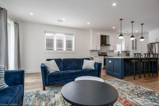 81 Fifth Avenue, House semidetached with 4 bedrooms, 3 bathrooms and 3 parking in Kitchener ON | Image 3