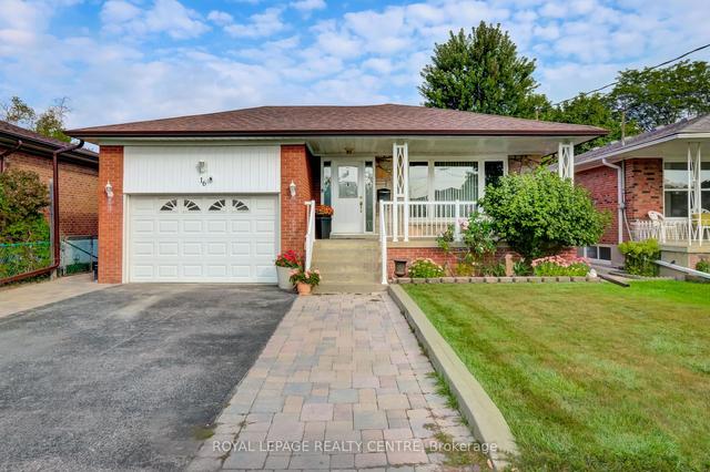 16 Renova Dr, House detached with 3 bedrooms, 2 bathrooms and 4 parking in Toronto ON | Image 1