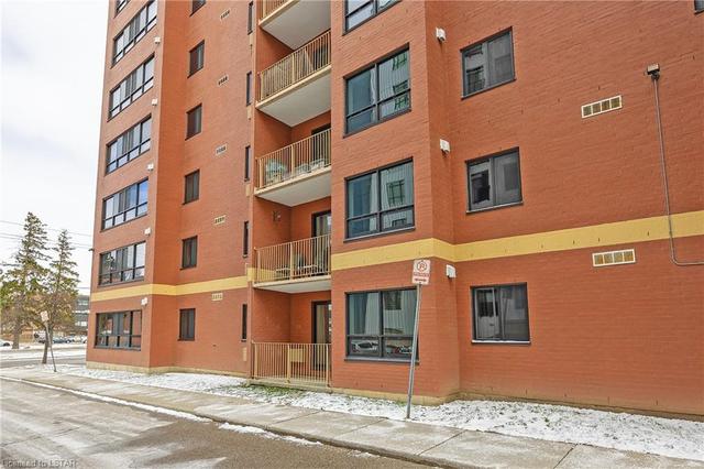 103 - 95 Baseline Road W, House attached with 2 bedrooms, 2 bathrooms and 1 parking in London ON | Image 31