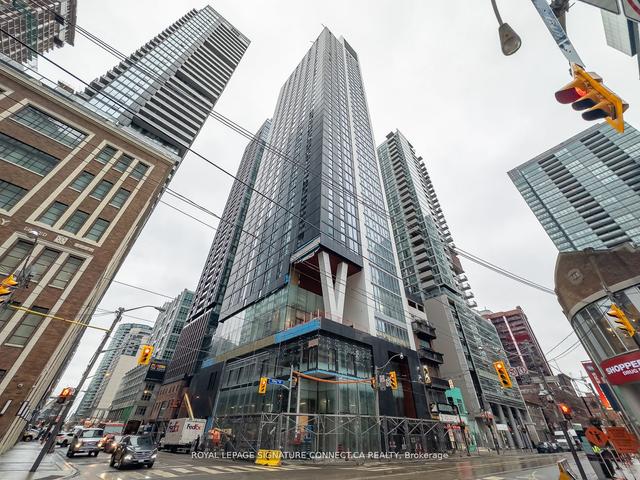 1408 - 357 King St W, Condo with 2 bedrooms, 2 bathrooms and 0 parking in Toronto ON | Image 1