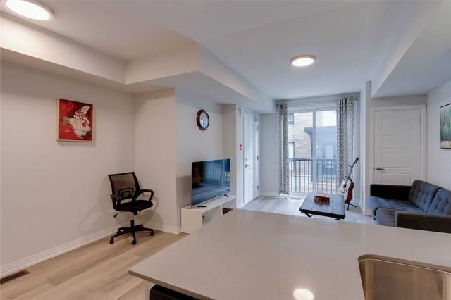 115 - 1200 Main St E, Townhouse with 2 bedrooms, 3 bathrooms and 1 parking in Milton ON | Image 2