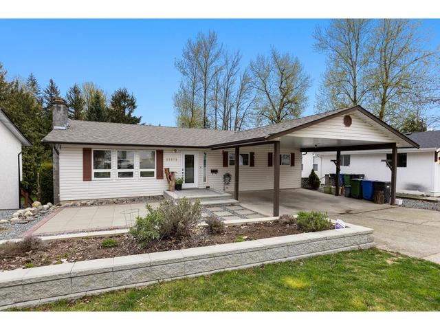 33978 Fern Street, House detached with 4 bedrooms, 3 bathrooms and 6 parking in Abbotsford BC | Image 2