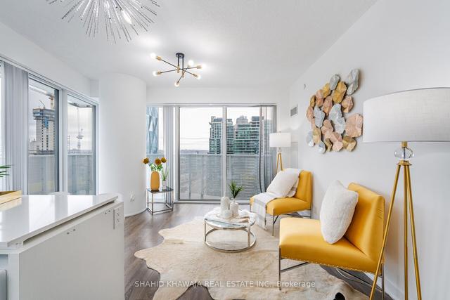 4304 - 100 Harbour St, Condo with 2 bedrooms, 2 bathrooms and 1 parking in Toronto ON | Image 2