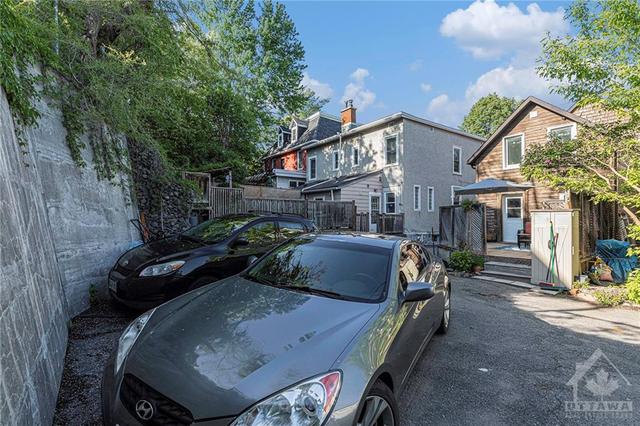 30 Adelaide Street, Townhouse with 2 bedrooms, 2 bathrooms and 2 parking in Ottawa ON | Image 28