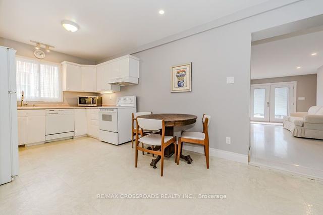 20 Grandview Ave, House detached with 2 bedrooms, 3 bathrooms and 2 parking in Cambridge ON | Image 13