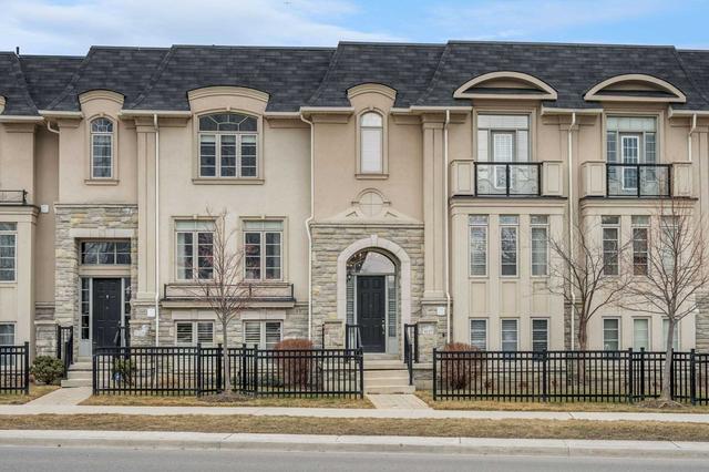 4127 Shipp Dr, Townhouse with 4 bedrooms, 4 bathrooms and 4 parking in Mississauga ON | Image 1