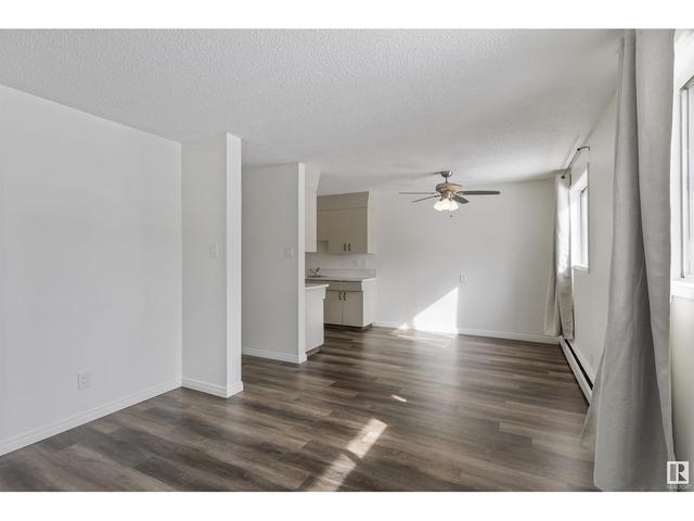 102 - 15930 109 Av Nw, Condo with 2 bedrooms, 1 bathrooms and 1 parking in Edmonton AB | Image 27