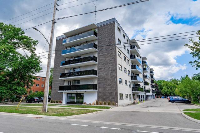 101 - 2411 New St, Condo with 1 bedrooms, 1 bathrooms and 1 parking in Burlington ON | Image 1