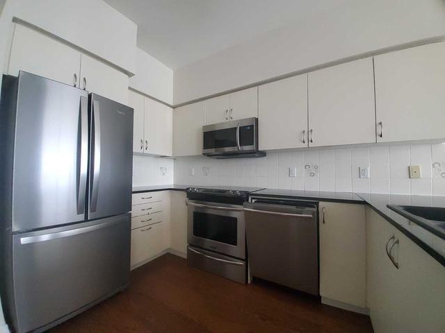 2401 - 15 Legion Rd, Condo with 2 bedrooms, 2 bathrooms and 1 parking in Toronto ON | Image 1