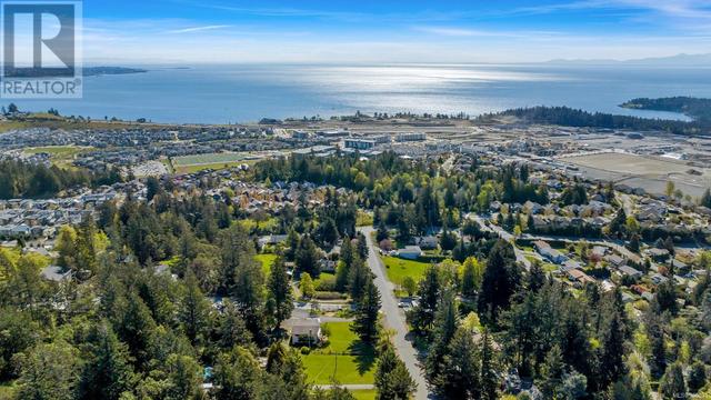 544 Windthrop Rd, House detached with 3 bedrooms, 3 bathrooms and 5 parking in Colwood BC | Image 50