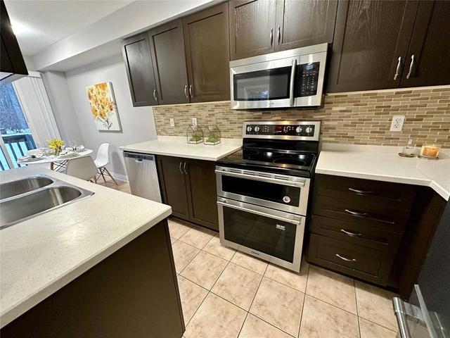 2 - 7360 Zinnia Pl, Townhouse with 3 bedrooms, 4 bathrooms and 2 parking in Mississauga ON | Image 7