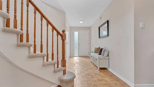 1516 Woodruff Cres, House detached with 3 bedrooms, 3 bathrooms and 2 parking in Pickering ON | Image 3