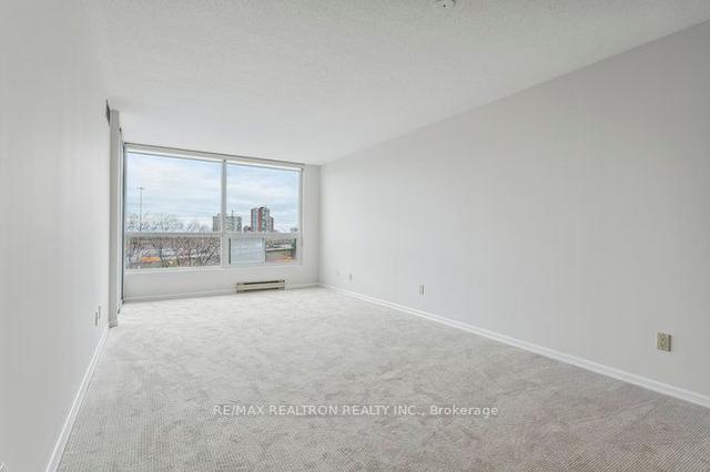 402 - 4450 Tucana Crt, Condo with 2 bedrooms, 2 bathrooms and 2 parking in Mississauga ON | Image 3