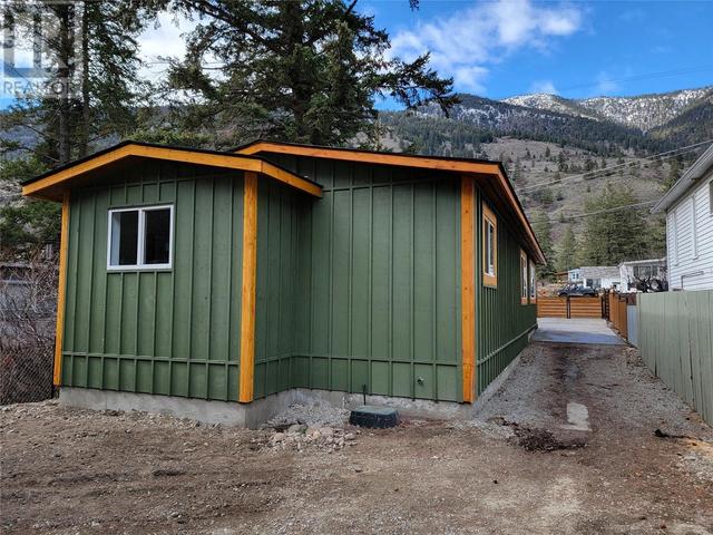 1445 Main Street, House detached with 2 bedrooms, 1 bathrooms and 3 parking in Okanagan Similkameen G BC | Image 47