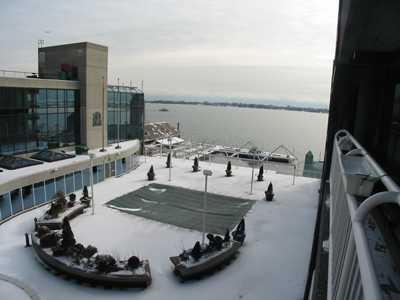 806 - 251 Queens Quay W, Condo with 1 bedrooms, 2 bathrooms and 1 parking in Toronto ON | Image 3