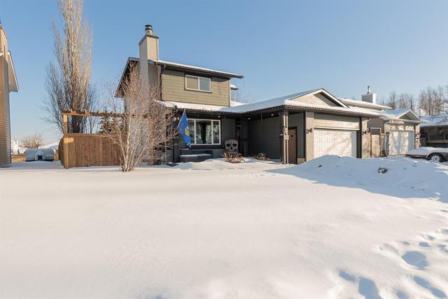 117 Sibley Road, House detached with 4 bedrooms, 2 bathrooms and 5 parking in Wood Buffalo AB | Image 1