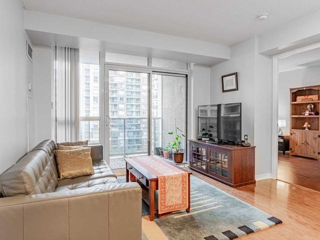 708 - 3 Michael Power Pl, Condo with 2 bedrooms, 2 bathrooms and 1 parking in Toronto ON | Image 5