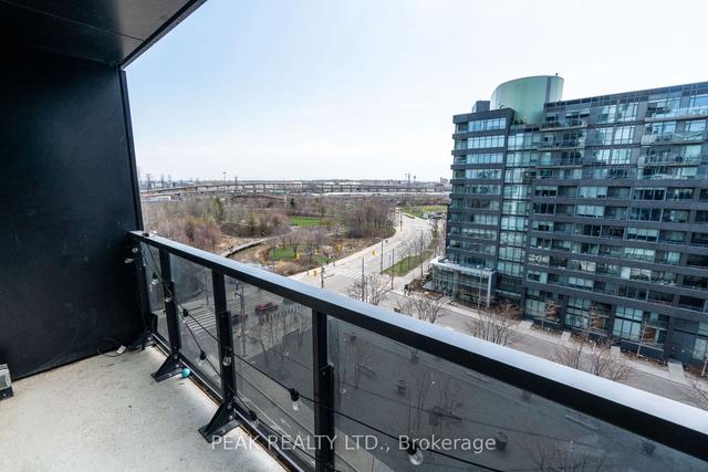 803 - 170 Bayview Ave E, Condo with 1 bedrooms, 1 bathrooms and 0 parking in Toronto ON | Image 8