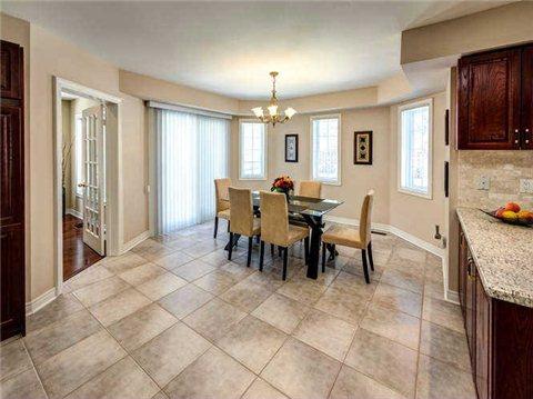 86 White Lotus Circ, House detached with 4 bedrooms, 3 bathrooms and 4 parking in Markham ON | Image 7
