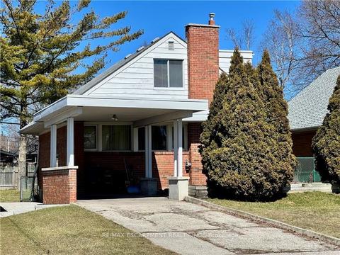38 Deerfield Rd, House detached with 2 bedrooms, 2 bathrooms and 5 parking in Toronto ON | Card Image