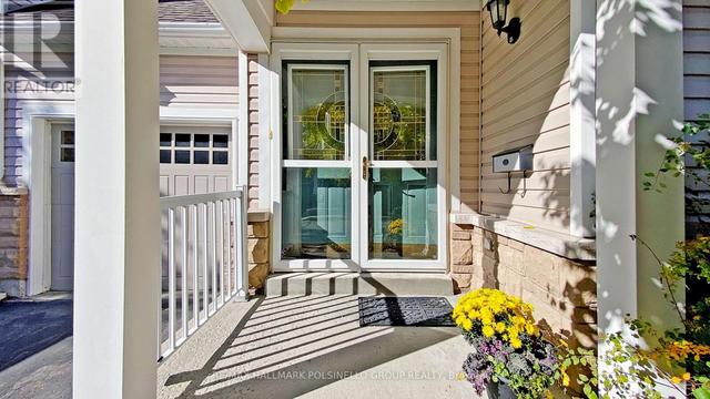 31 - 350 Lakebreeze Dr, Townhouse with 2 bedrooms, 3 bathrooms and 2 parking in Clarington ON | Image 4