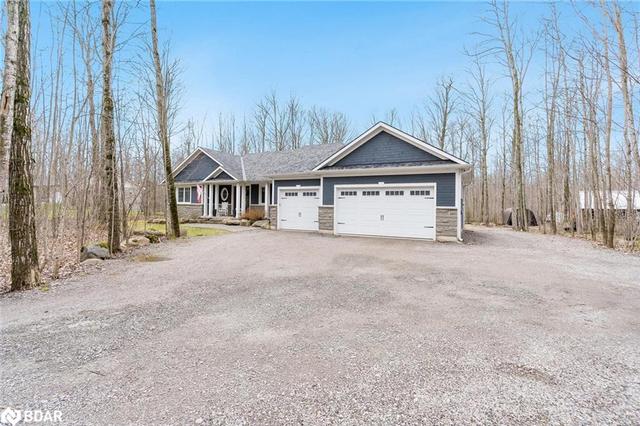 1402 Flos Road 8 E, House detached with 4 bedrooms, 3 bathrooms and 9 parking in Springwater ON | Image 12