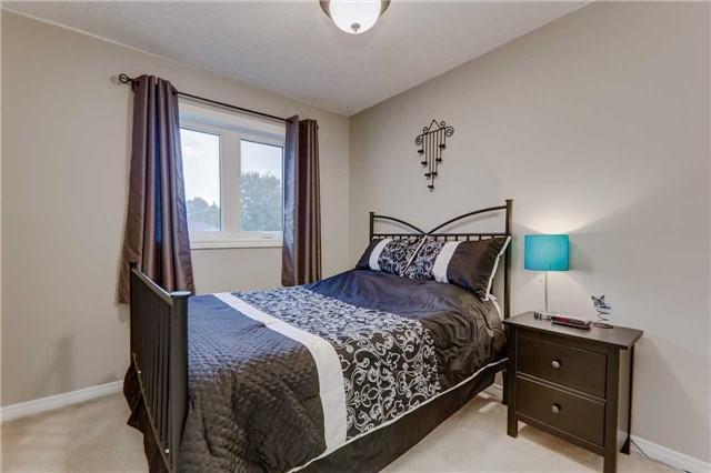 104 Hudson Cres, House detached with 3 bedrooms, 3 bathrooms and 2 parking in Bradford West Gwillimbury ON | Image 13