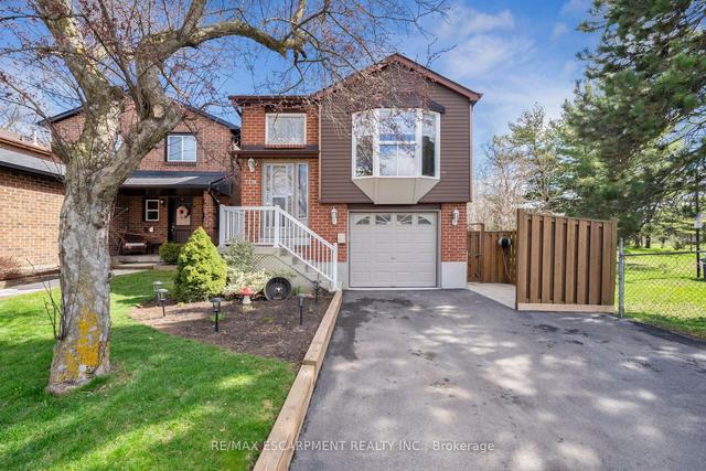 7218 Copenhagen Rd, House detached with 2 bedrooms, 2 bathrooms and 5 parking in Mississauga ON | Image 1