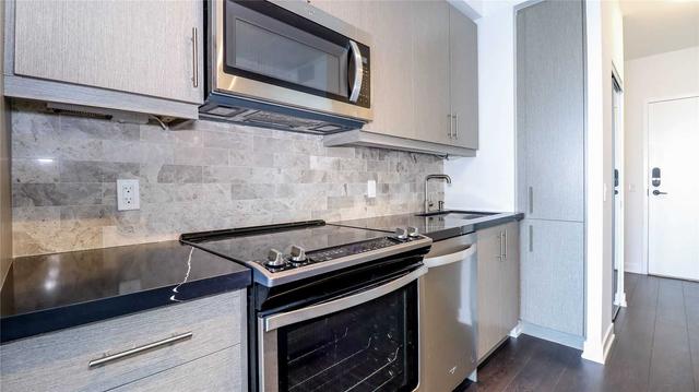 1613 - 85 Oneida Cres, Condo with 1 bedrooms, 1 bathrooms and 1 parking in Richmond Hill ON | Image 3