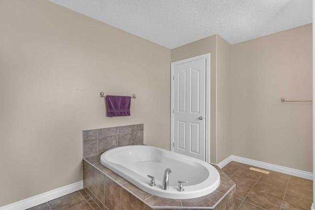 2517 Coopers Circle Sw, House detached with 5 bedrooms, 3 bathrooms and 4 parking in Airdrie AB | Image 29