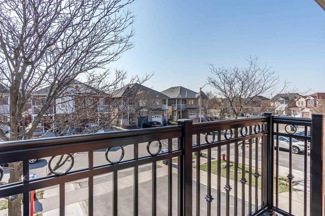 28 Secord Cres, House semidetached with 3 bedrooms, 3 bathrooms and 4 parking in Brampton ON | Image 18
