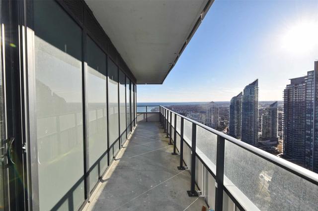 3202 - 20 Shore Breeze Dr, Condo with 2 bedrooms, 1 bathrooms and 1 parking in Toronto ON | Image 20